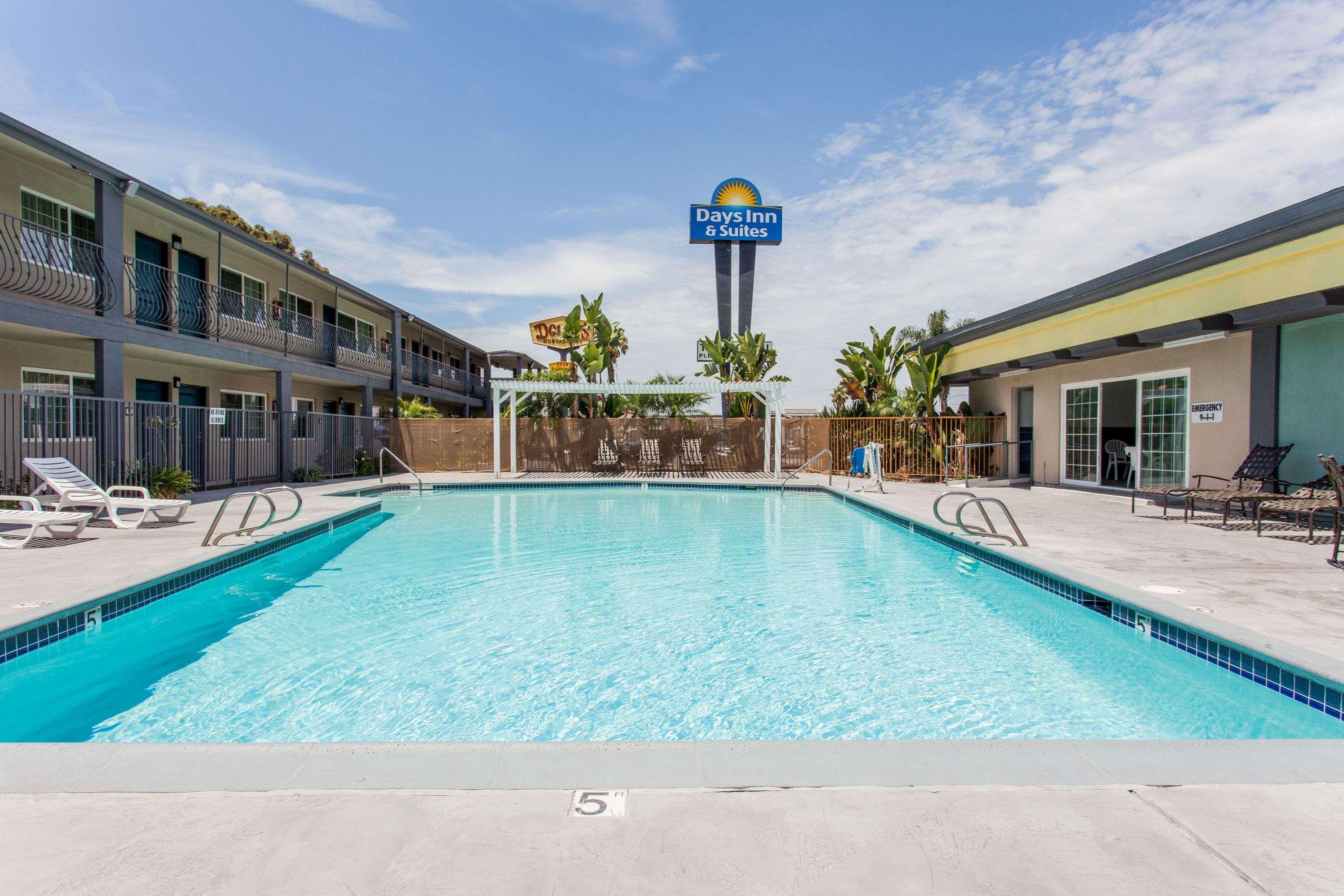 Days Inn By Wyndham San Diego-East/El Cajon Exterior photo